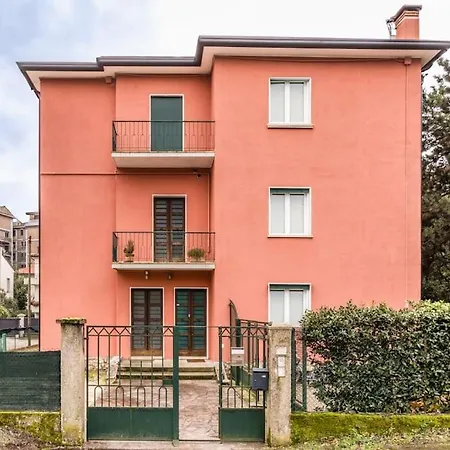 Apartamento Liberty House@trainstation